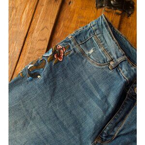 Flowered Embroidered Jeans / Size 14 / Stretched
